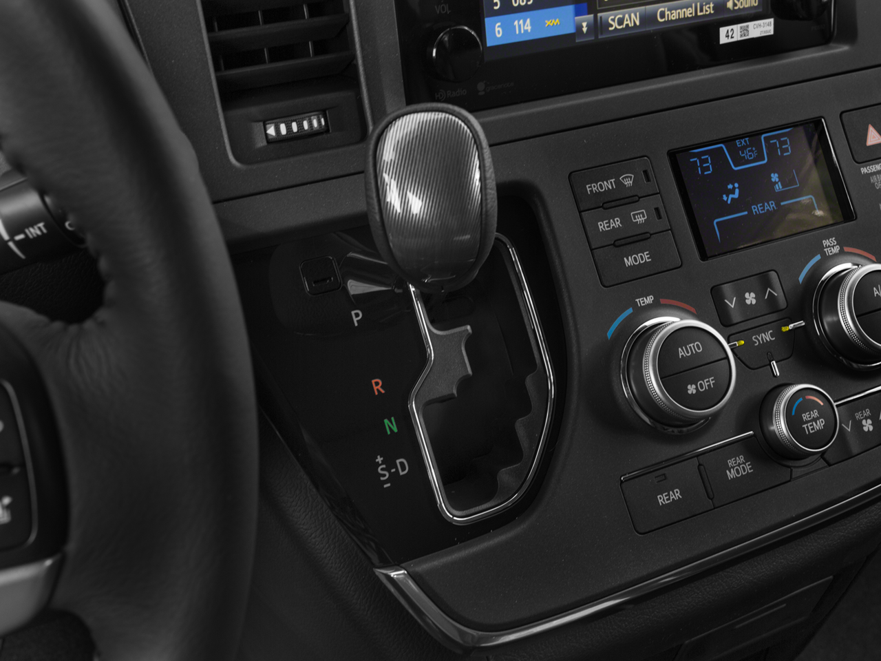 2016 Toyota Sienna SE 8 Passenger