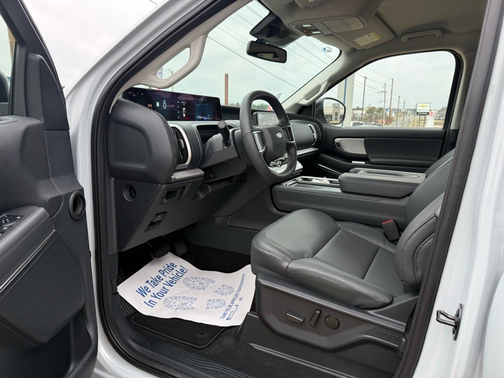 2026 Ford Expedition Active