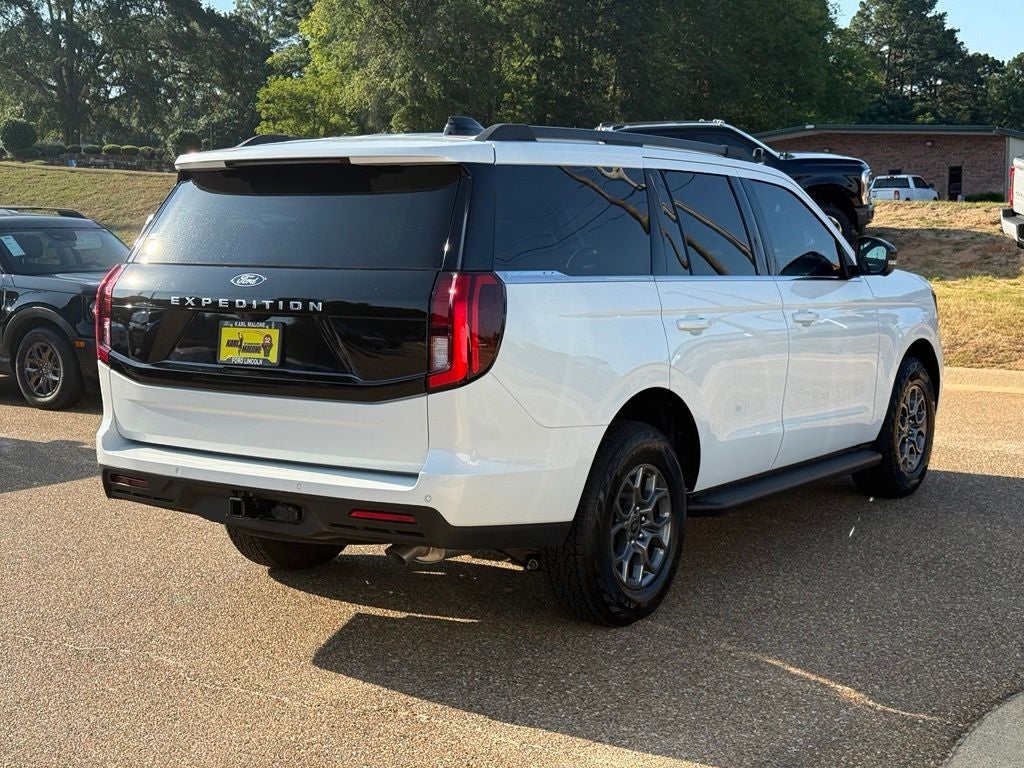 2027 Ford Expedition Active