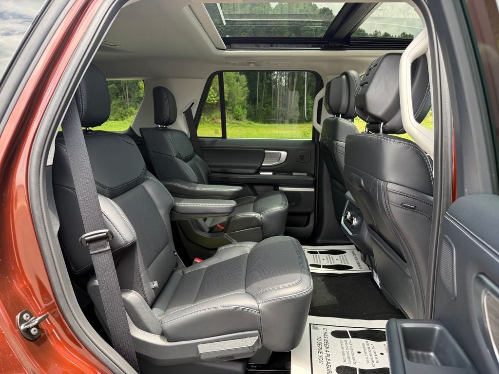 2027 Ford Expedition Platinum