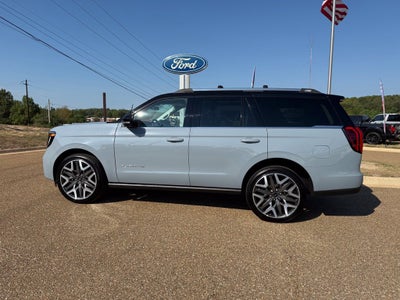 2027 Ford Expedition Platinum