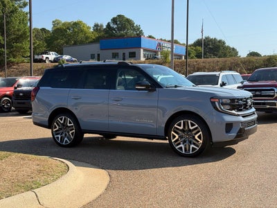 2027 Ford Expedition Platinum