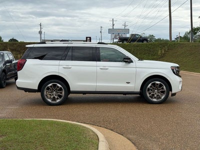 2026 Ford Expedition King Ranch