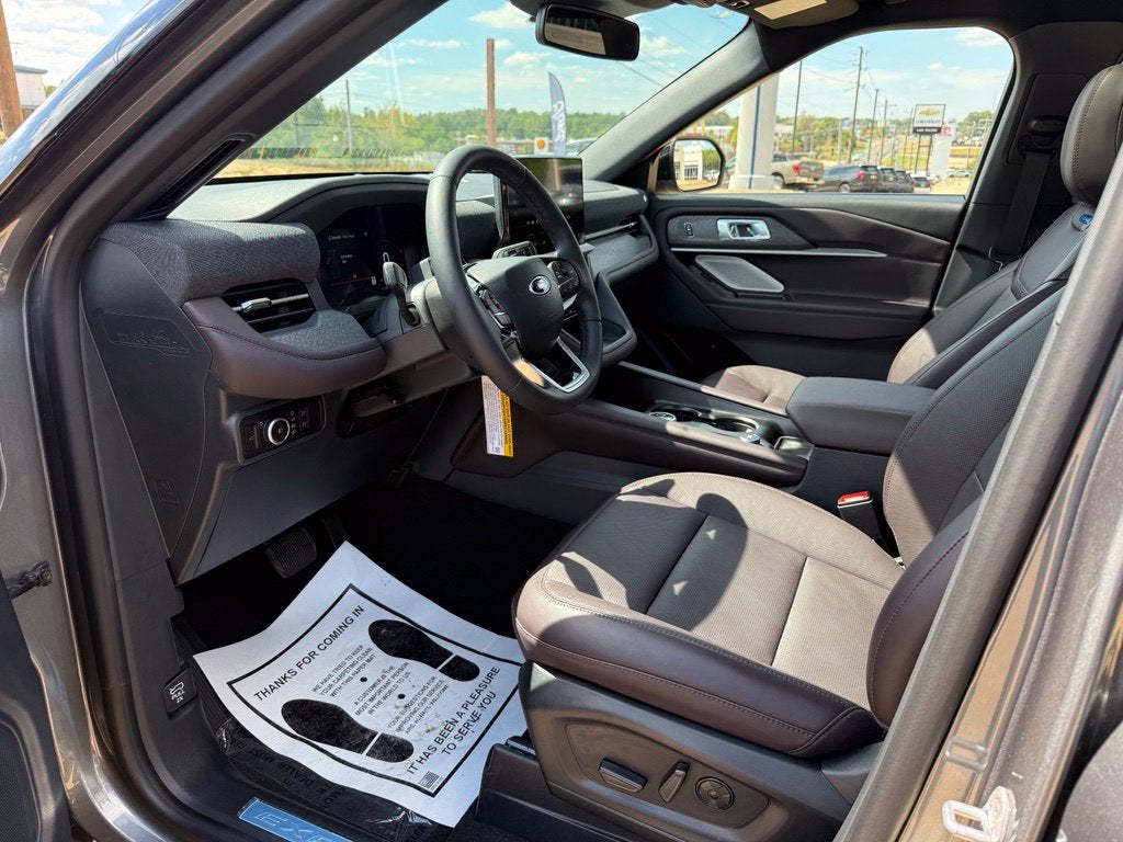 2027 Ford Explorer Platinum