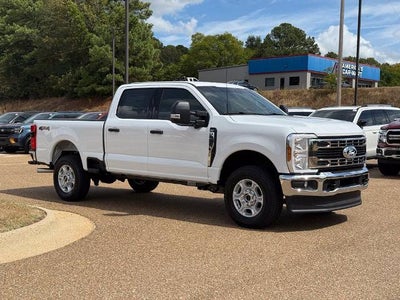 2027 Ford F-250SD XLT