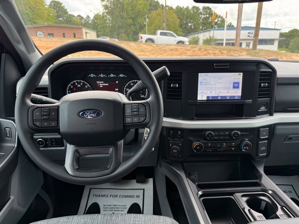 2027 Ford F-250SD XLT
