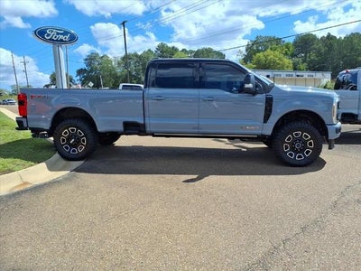 2025 Ford F-350SD Platinum