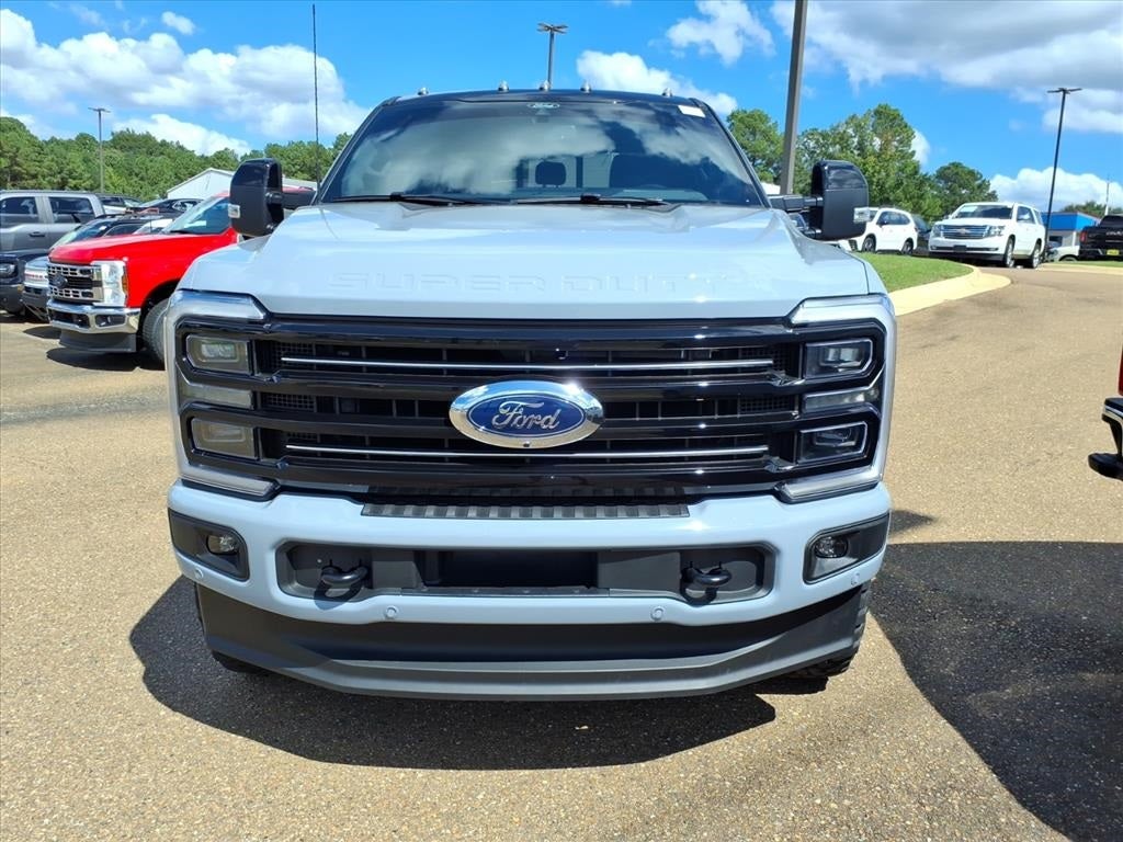 2025 Ford F-350SD Platinum