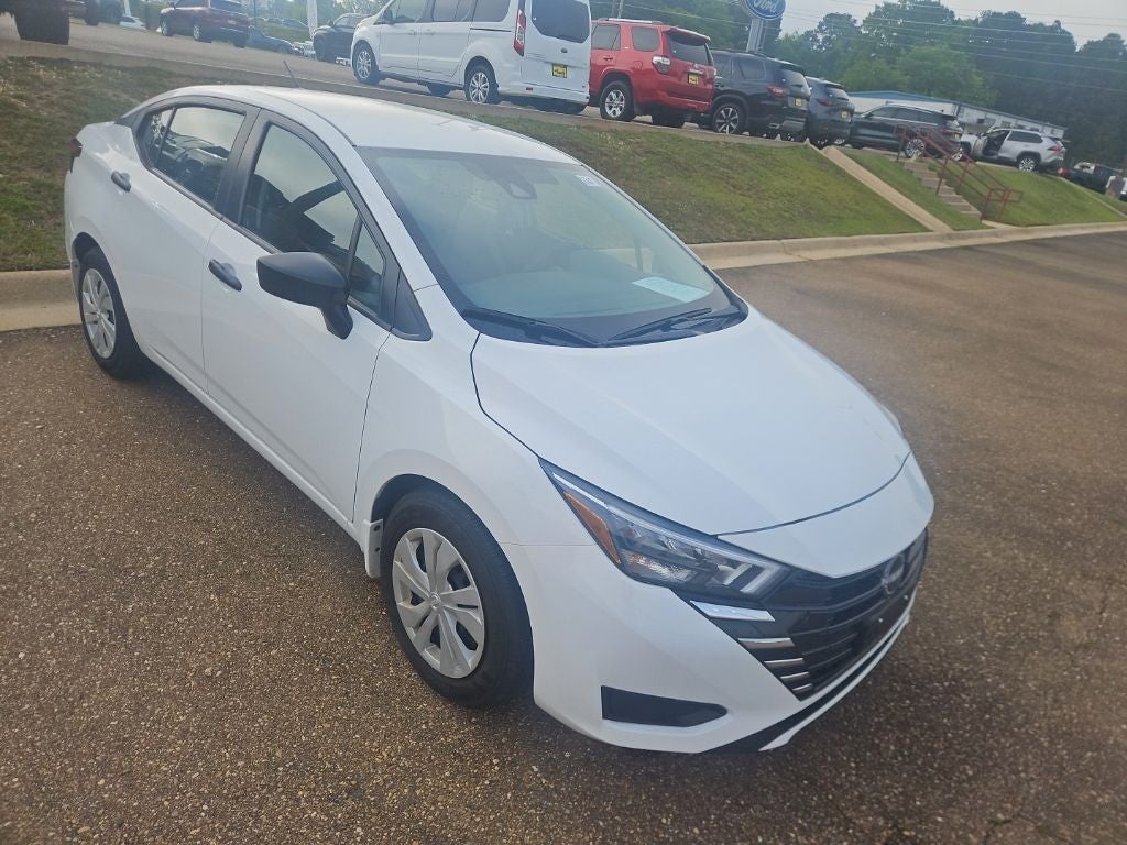 2025 Nissan Versa 1.6 S