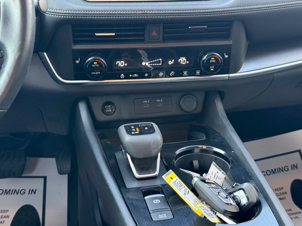 2024 Nissan Rogue SV