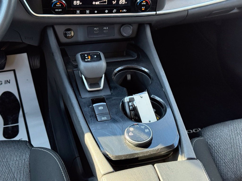 2024 Nissan Rogue SV