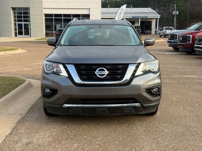 2020 Nissan Pathfinder SV