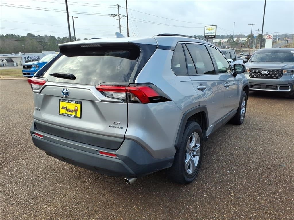 2022 Toyota RAV4 Hybrid LE