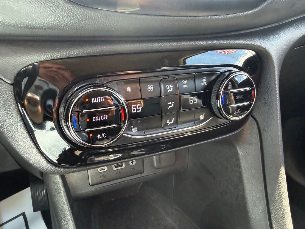 2022 Buick Encore GX Select