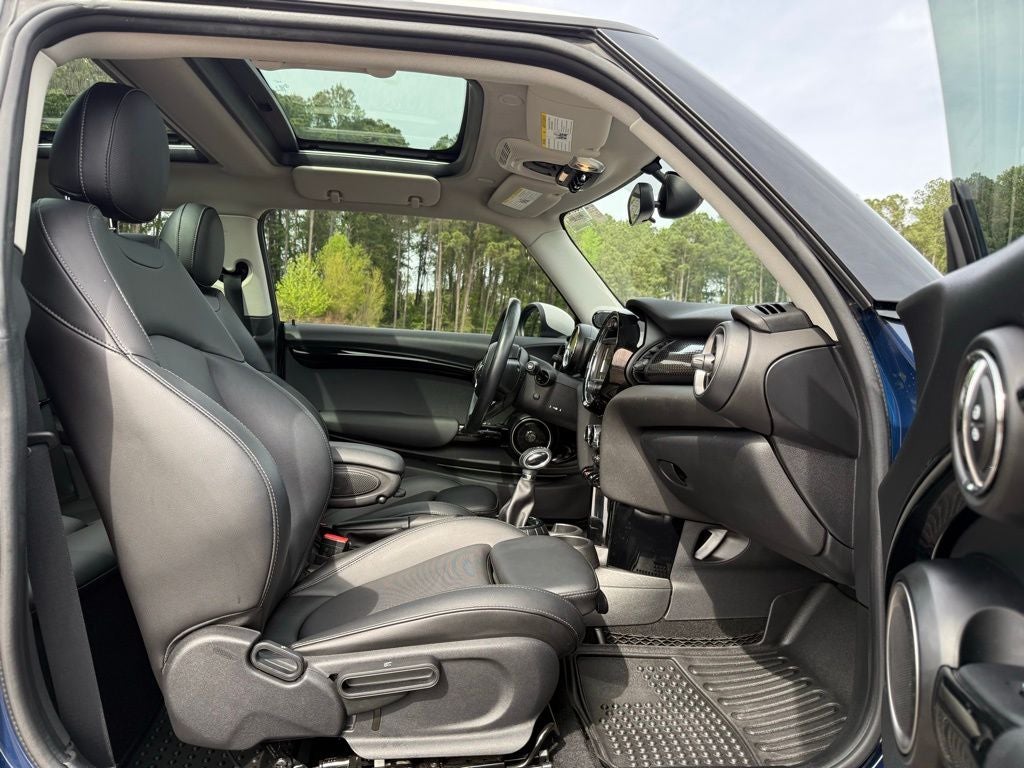 2015 MINI Cooper S Base