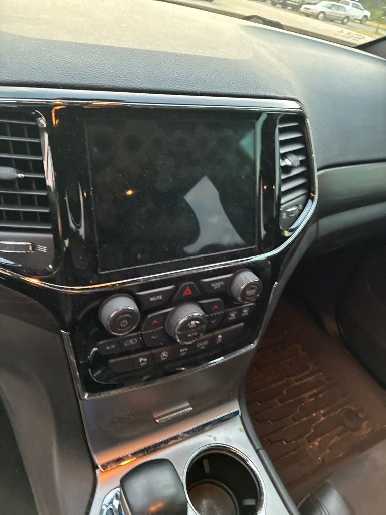 2020 Jeep Grand Cherokee Laredo E