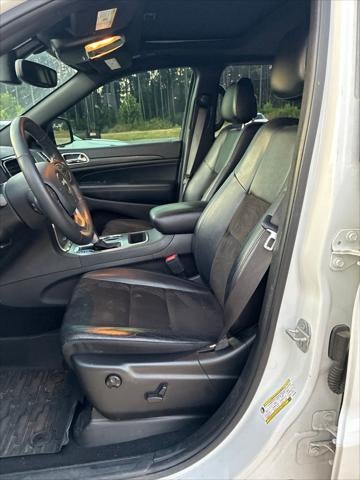 2020 Jeep Grand Cherokee Laredo E