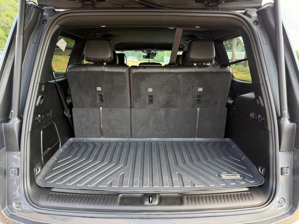 2023 Jeep Wagoneer Base
