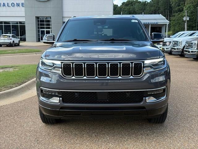 2023 Jeep Wagoneer Base