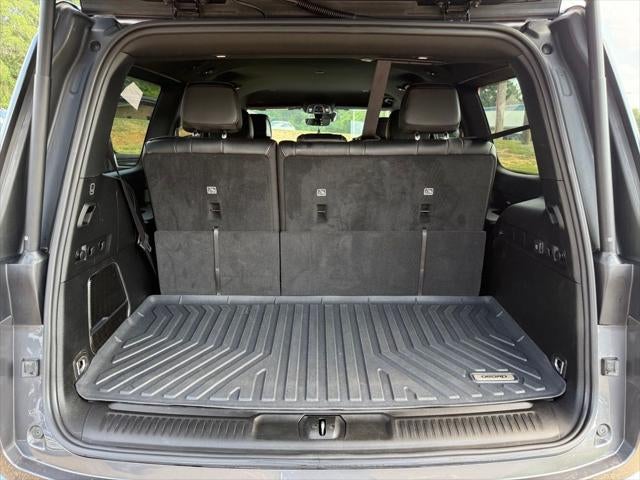 2023 Jeep Wagoneer Base