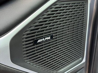 2023 Jeep Wagoneer Base