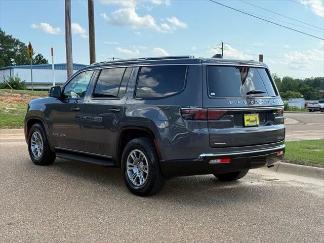 2023 Jeep Wagoneer Base