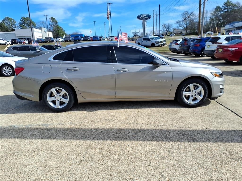 2022 Chevrolet Malibu LS 1LS