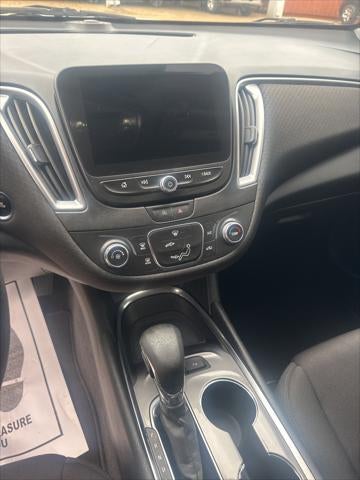 2021 Chevrolet Malibu LS 1FL