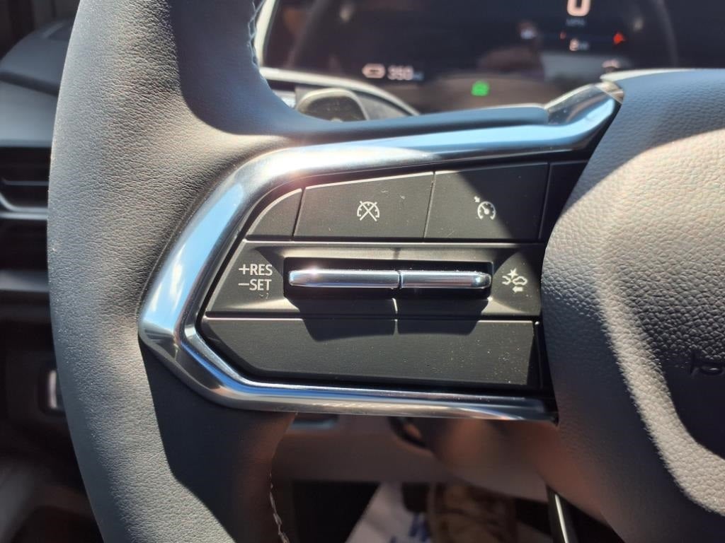 2025 Chevrolet Silverado EV LT