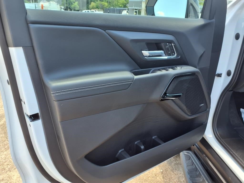 2025 Chevrolet Silverado EV LT