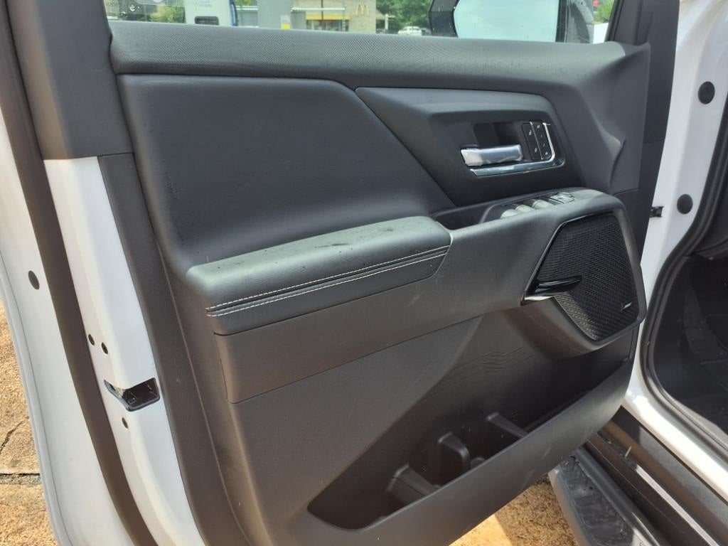 2025 Chevrolet Silverado EV LT