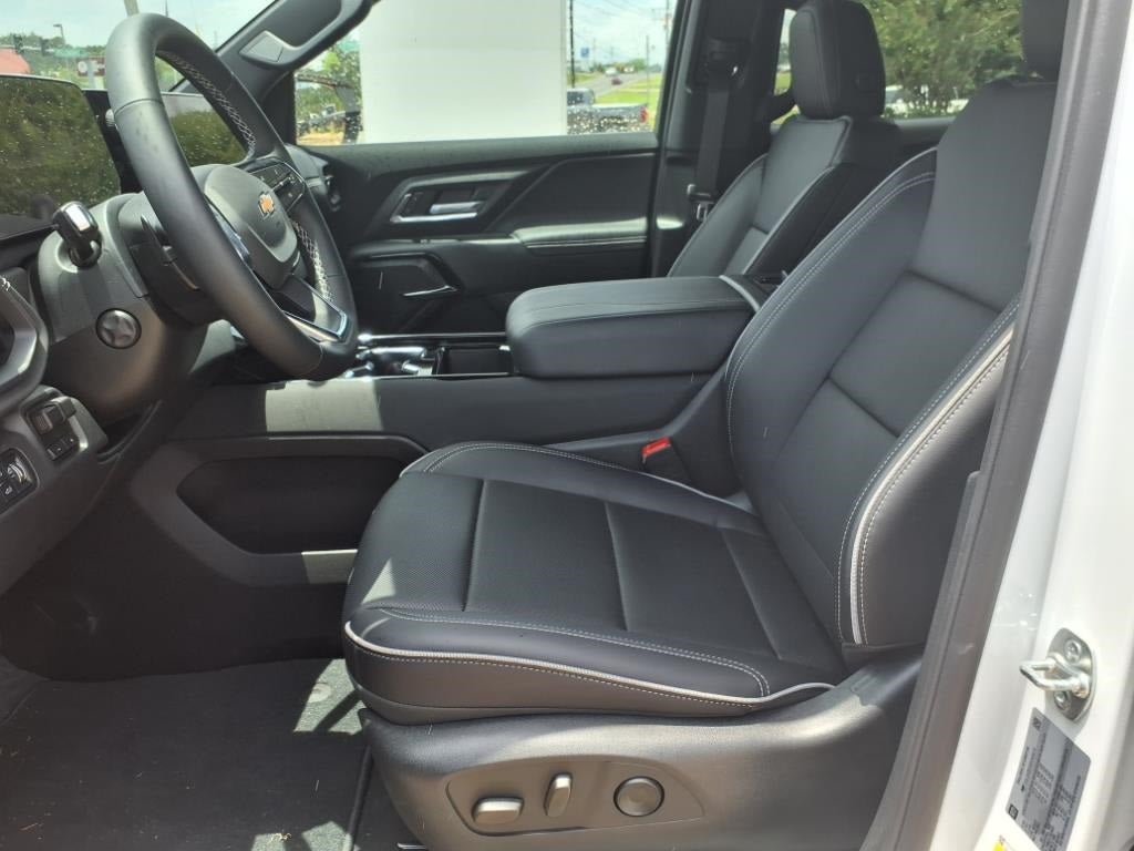 2025 Chevrolet Silverado EV LT