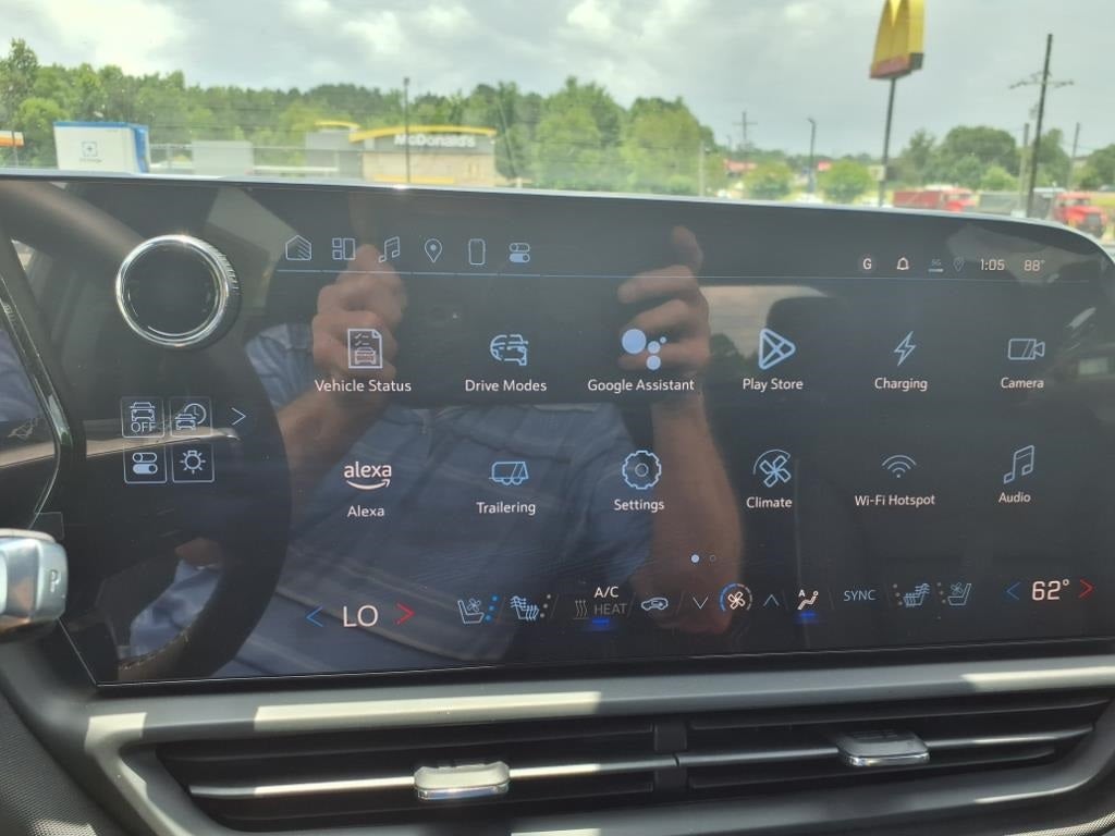 2025 Chevrolet Silverado EV LT