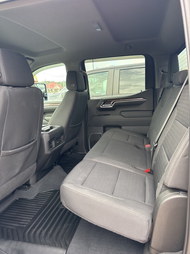 2023 Chevrolet Silverado RST