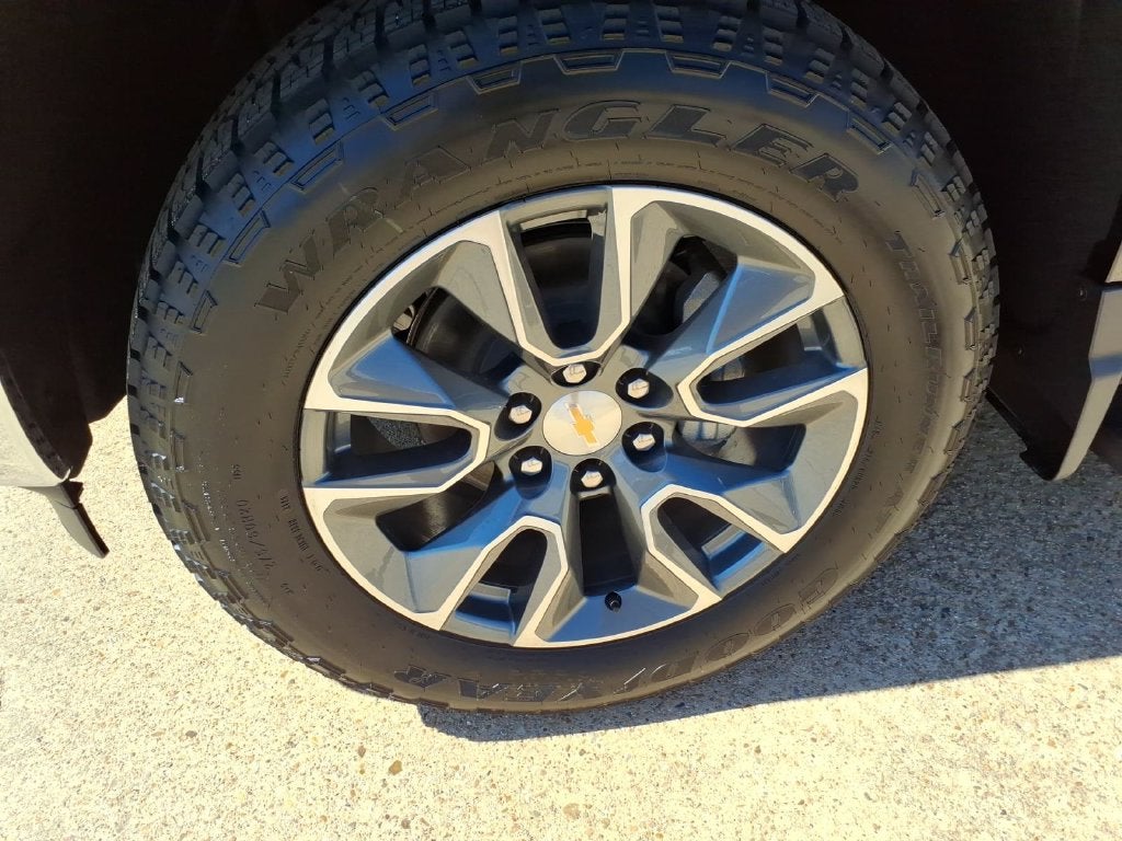2026 Chevrolet Silverado 1500 LT LT1