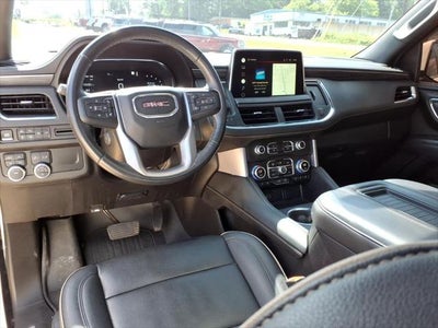2022 GMC Yukon SLT