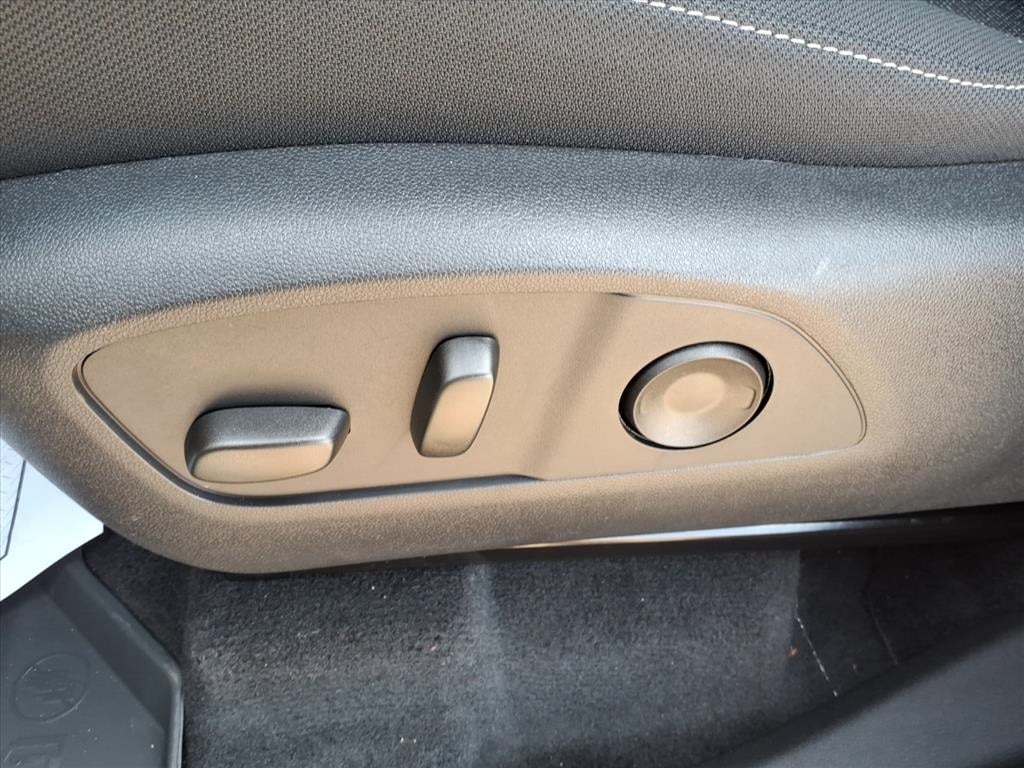 2026 Chevrolet Traverse LT 2LT