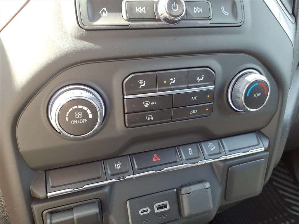 2026 Chevrolet Silverado 2500HD Custom