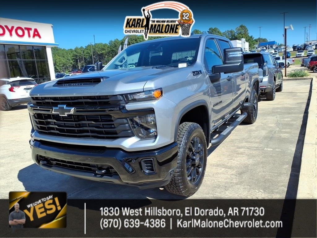 2026 Chevrolet Silverado HD Custom's photo