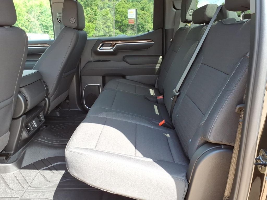 2026 Chevrolet Silverado 1500 LT LT1