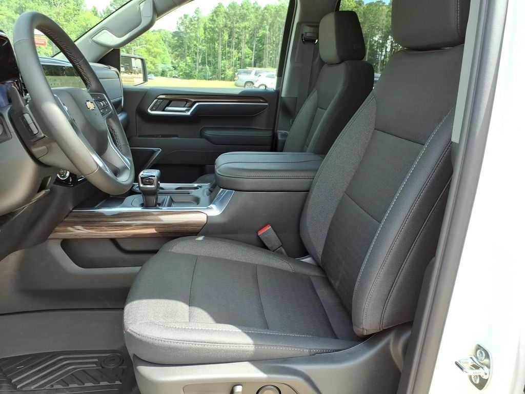 2026 Chevrolet Silverado 1500 LT LT1