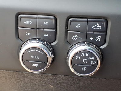 2024 GMC Sierra AT4