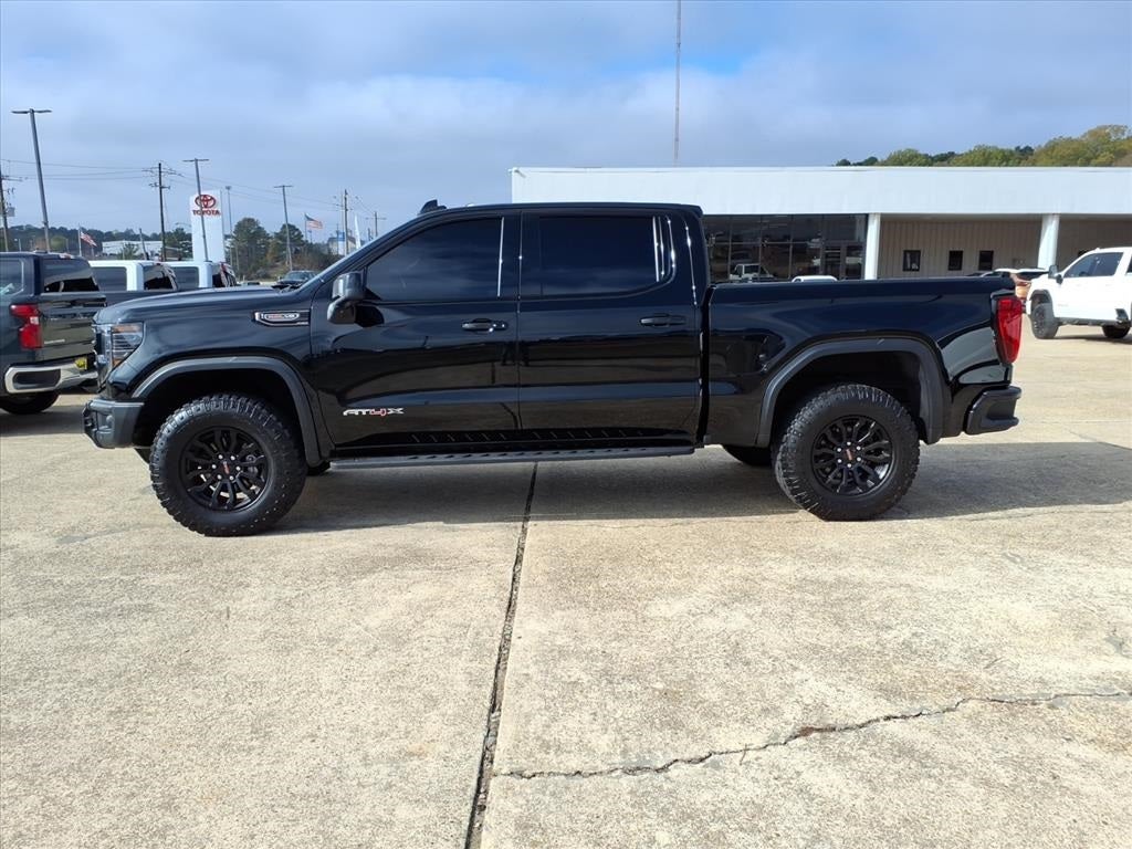 2023 GMC Sierra 1500 AT4X