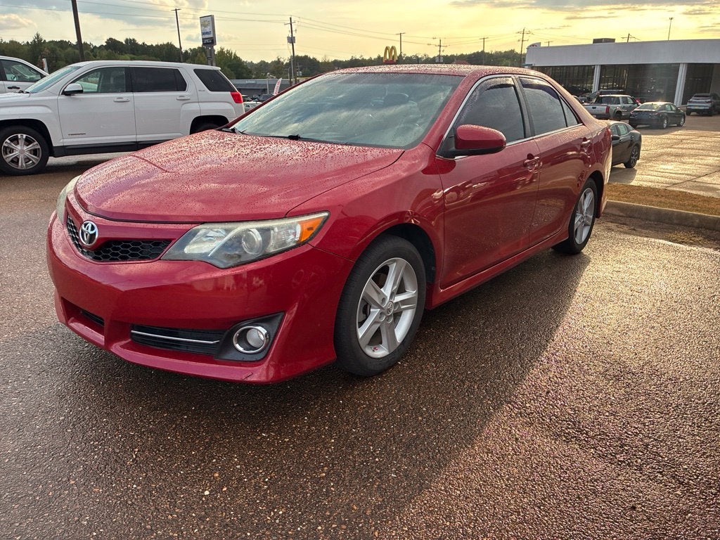 2012 Toyota CAMRY SE