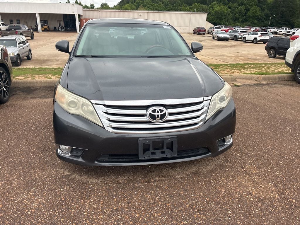 2011 Toyota AVALON Limited