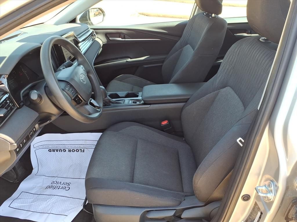 2025 Toyota CAMRY LE