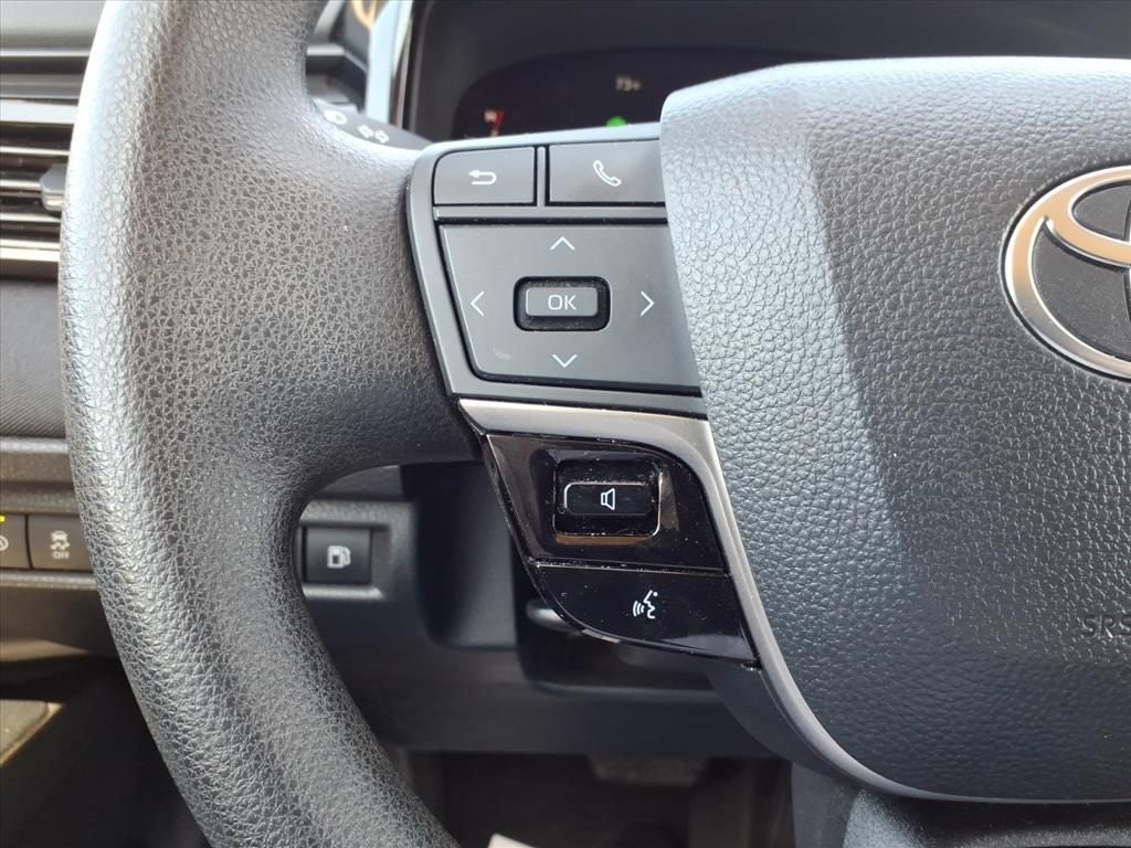 2025 Toyota CAMRY LE