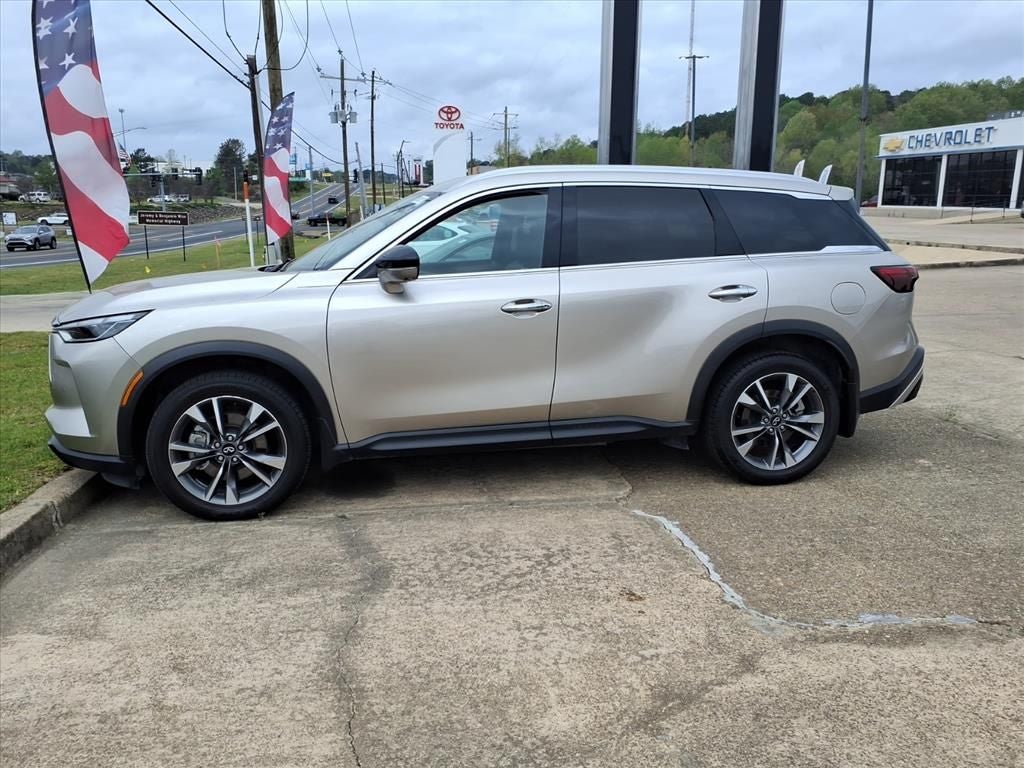 2023 INFINITI QX60 LUXE
