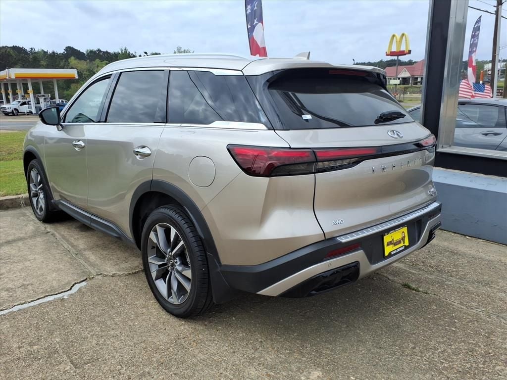 2023 INFINITI QX60 LUXE