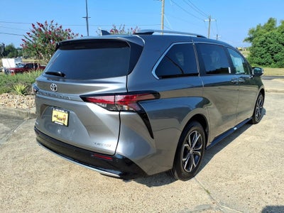 2026 Toyota Sienna Platinum